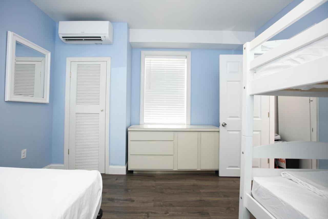 Garfield Beach House Aparthotel